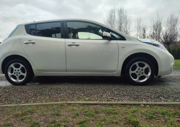 Nissan Leaf cena 25500 przebieg: 183000, rok produkcji 2011 z Poniatowa małe 301